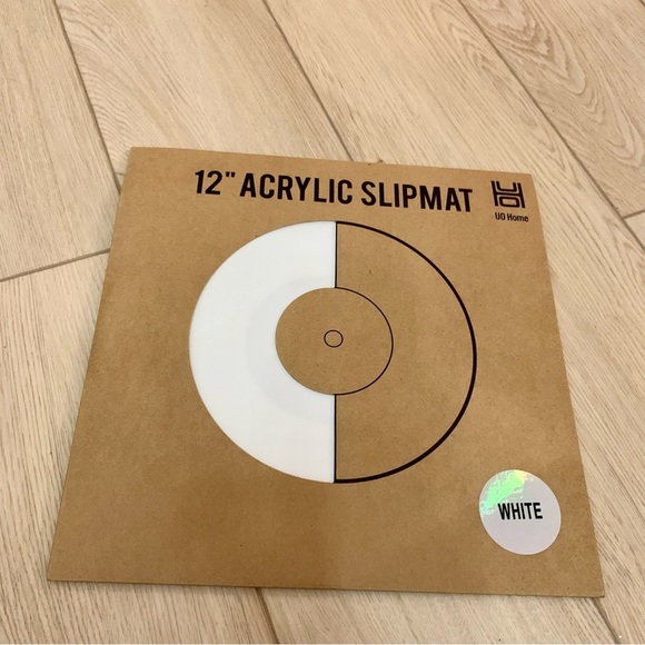 White UO 12” Record Acrylic Slip Mat - Picture 4 of 5
